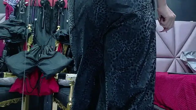 Snapshot of EvaSabath chatting on January 15, 2026, 10:18 am EvaSabath online show from January 15, 2026, 10:18 am