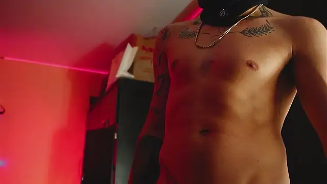 Snapshot of AlphaMasterXxx chatting on March 30, 2026, 5:42 am AlphaMasterXxx online show from March 30, 2026, 5:42 am