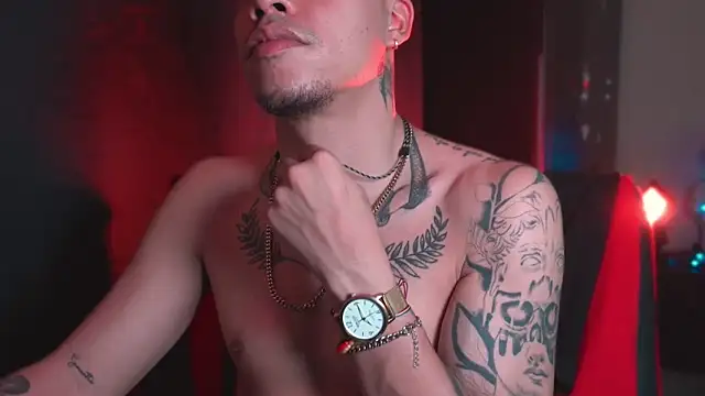 Snapshot of AlphaMasterXxx chatting on March 5, 2026, 3:36 am AlphaMasterXxx online show from March 5, 2026, 3:36 am