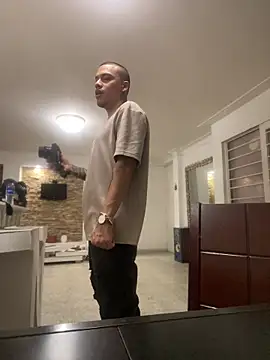 Snapshot of AlphaMasterXxx chatting on March 31, 2026, 11:18 pm AlphaMasterXxx online show from March 31, 2026, 11:18 pm