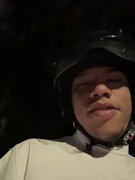 Snapshot of AlphaMasterXxx chatting on April 9, 2026, 3:08 am AlphaMasterXxx online show from April 9, 2026, 3:08 am