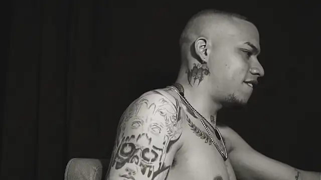 Snapshot of AlphaMasterXxx chatting on March 21, 2026, 4:57 am AlphaMasterXxx online show from March 21, 2026, 4:57 am