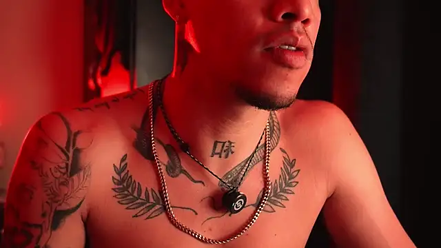 Snapshot of AlphaMasterXxx chatting on April 7, 2026, 5:31 am AlphaMasterXxx online show from April 7, 2026, 5:31 am