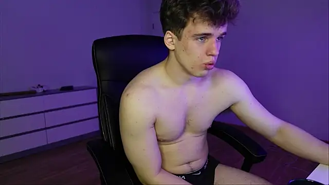 Snapshot of Ricky_Becko chatting on November 20, 2025, 4:18 pm Ricky Becko online show from November 20, 2025, 4:18 pm