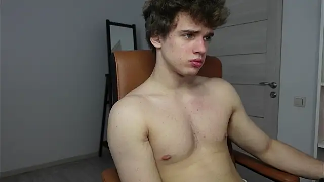 Snapshot of Ricky_Becko chatting on October 8, 2025, 2:40 pm Ricky Becko online show from October 8, 2025, 2:40 pm