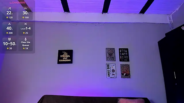 elizabethboltXXX online show from March 3, 2026, 7:43 pm