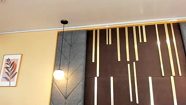 OliviGrace online show from April 10, 2026, 8:27 pm