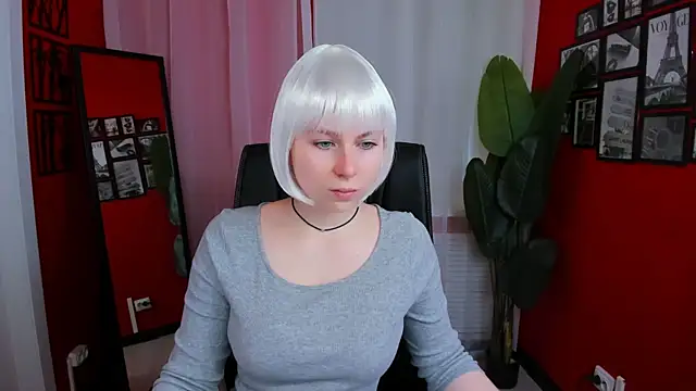 Snapshot of EvaCrosby chatting on September 24, 2025, 10:22 am EvaCrosby online show from September 24, 2025, 10:22 am