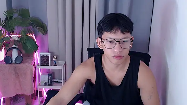 pinkcock froi2305 online show from February 5, 2026, 3:02 am