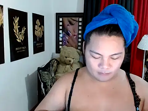 Snapshot of TSbrianaHugeCock chatting on April 24, 2026, 2:30 pm TSbrianaHugeCock online show from April 24, 2026, 2:30 pm