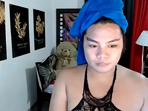 Snapshot of TSbrianaHugeCock chatting on May 4, 2026, 2:53 pm TSbrianaHugeCock online show from May 4, 2026, 2:53 pm