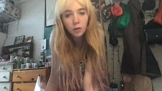 Snapshot of danceissex chatting on September 24, 2025, 6:47 pm danceissex online show from September 24, 2025, 6:47 pm