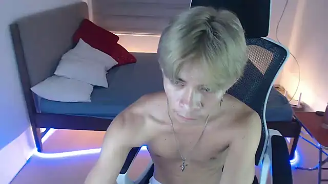 Snapshot of Sultry_Charls chatting on September 12, 2025, 2:17 pm Sultry Charls online show from September 12, 2025, 2:17 pm