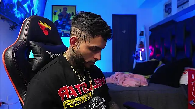 logan hugh8 online show from January 15, 2026, 9:34 am