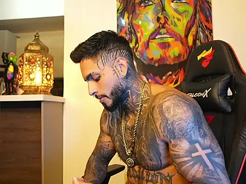 logan hugh8 online show from September 25, 2025, 3:12 am