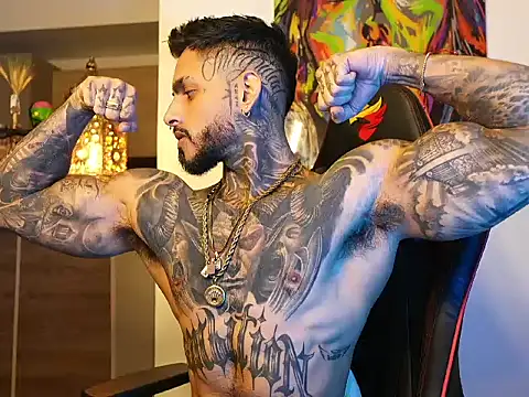 logan hugh8 online show from October 7, 2025, 5:19 am