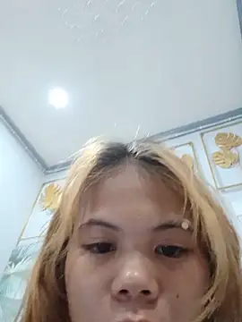 Snapshot of Sexxie_Ella22 chatting on May 8, 2026, 9:07 pm Sexxie Ella22 online show from May 8, 2026, 9:07 pm