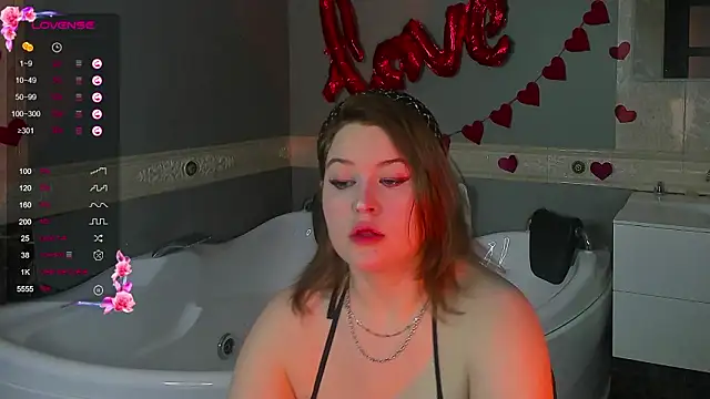 HelenHartt online show from February 14, 2026, 9:09 am