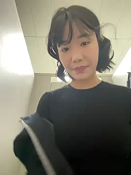 Snapshot of luluya1314 chatting on March 25, 2026, 8:25 am luluya1314 online show from March 25, 2026, 8:25 am