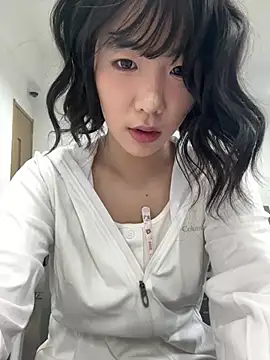 Snapshot of luluya1314 chatting on April 14, 2026, 10:31 am luluya1314 online show from April 14, 2026, 10:31 am