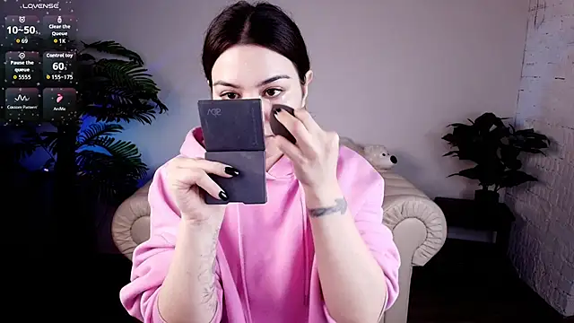 Snapshot of Dark_Moni chatting on March 29, 2026, 2:46 am Dark Moni online show from March 29, 2026, 2:46 am