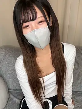 emiiiii1001 online show from November 25, 2025, 2:23 am