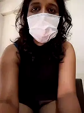 Love Foreverr12 online show from November 3, 2025, 7:24 am