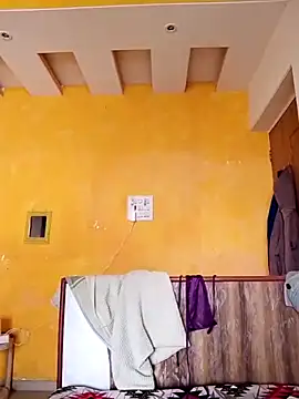 Love Foreverr12 online show from December 17, 2025, 7:46 am