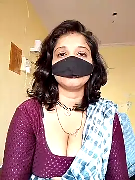 Love Foreverr12 online show from January 6, 2026, 7:56 am