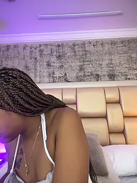 Snapshot of AngelaRoberts chatting on March 7, 2026, 8:36 pm AngelaRoberts online show from March 7, 2026, 8:36 pm