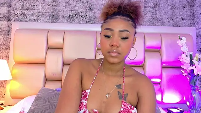 Snapshot of AngelaRoberts chatting on March 24, 2026, 8:31 pm AngelaRoberts online show from March 24, 2026, 8:31 pm