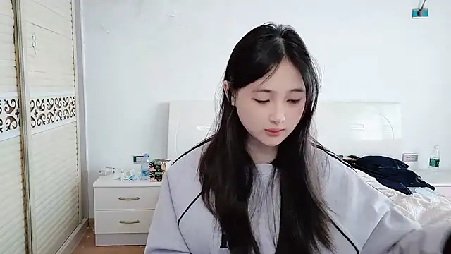 xxz98 online show from December 14, 2025, 7:58 am