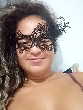 RaphinhaSanches online show from December 17, 2025, 9:03 am