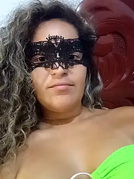 RaphinhaSanches online show from November 30, 2025, 10:49 am