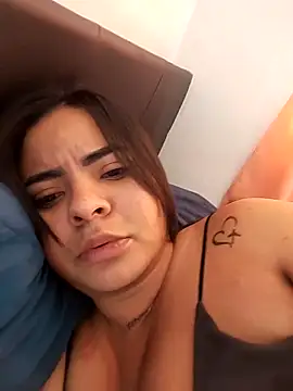 Luciana r online show from October 16, 2025, 7:22 pm