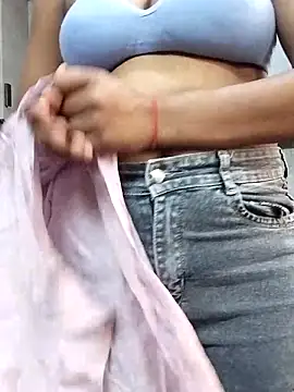 Snapshot of Laxmi_89 chatting on April 1, 2026, 3:52 am Laxmi 89 online show from April 1, 2026, 3:52 am