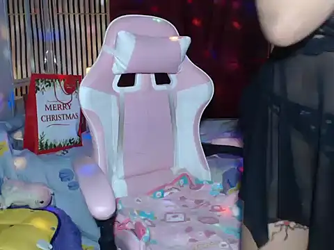 Lisiton online show from December 14, 2025, 12:22 pm