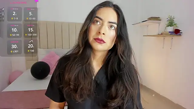 sashaa petit online show from October 3, 2025, 11:23 am