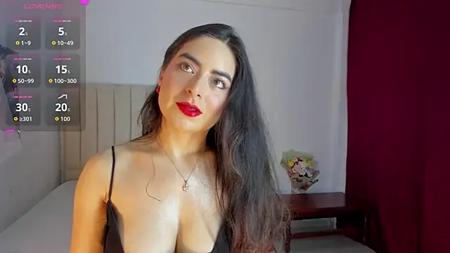 sashaa petit online show from November 10, 2025, 11:15 am