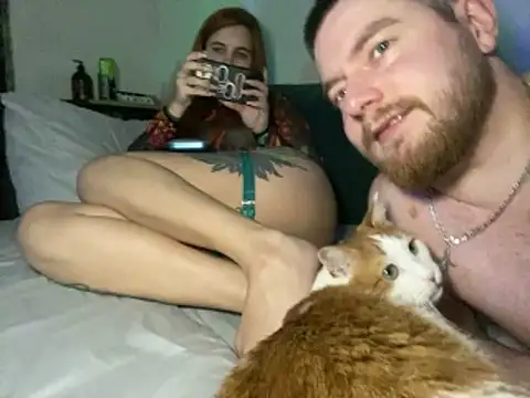 Snapshot of Horny_Burny chatting on February 22, 2026, 9:38 pm Horny Burny online show from February 22, 2026, 9:38 pm