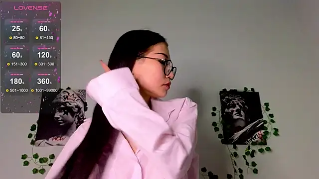 kuro mimi online show from December 15, 2025, 6:41 am