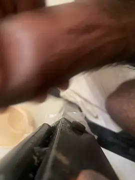 Snapshot of longfuckk chatting on March 11, 2026, 3:22 am longfuckk online show from March 11, 2026, 3:22 am