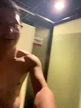 maxime0928 online show from October 26, 2025, 12:38 pm