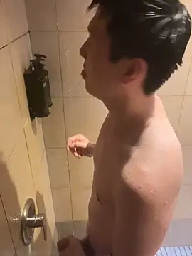 maxime0928 online show from December 14, 2025, 5:02 am