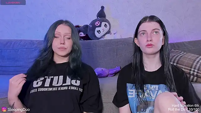 Threesomebabes online show from July 12, 2026, 2:29 pm