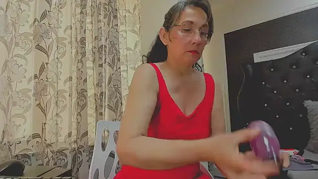 Oriana Jhonson online show from May 8, 2026, 12:20 pm
