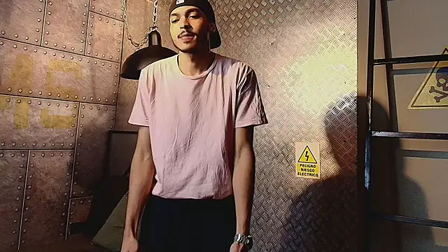 Snapshot of MarcusRain_ chatting on January 19, 2026, 5:33 am MarcusRain online show from January 19, 2026, 5:33 am