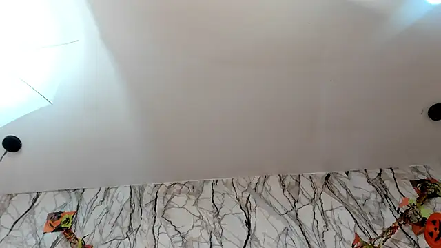 EXOTIC EBONY  online show from October 20, 2025, 7:03 pm