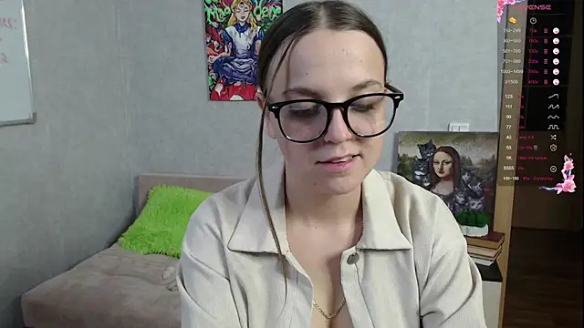 Snapshot of Violetwin chatting on September 27, 2025, 6:47 pm Violetwin online show from September 27, 2025, 6:47 pm