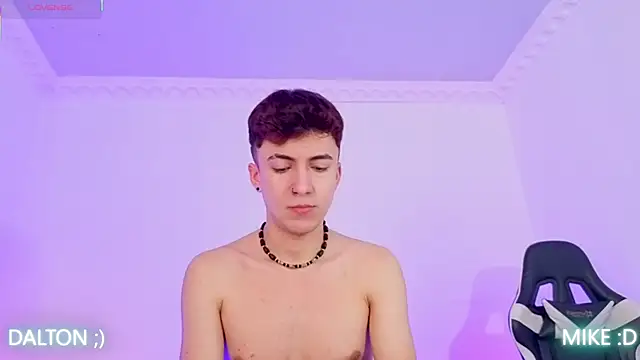 Snapshot of Mike_Benelli chatting on November 9, 2025, 6:45 pm Mike Benelli online show from November 9, 2025, 6:45 pm